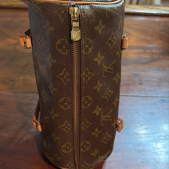 LOUIS VUITTON Vintage Monogram Barrel Bag - Picture 7 of 11